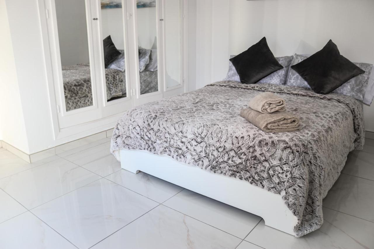 Cala Blanca 85 Holiday home Javea
