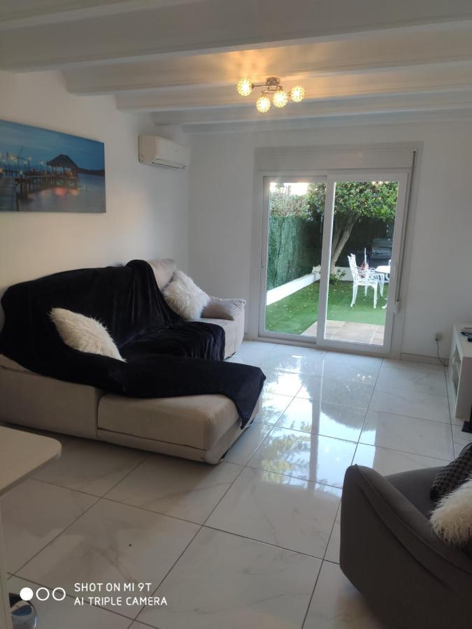 Holiday home Cala Blanca 85 *